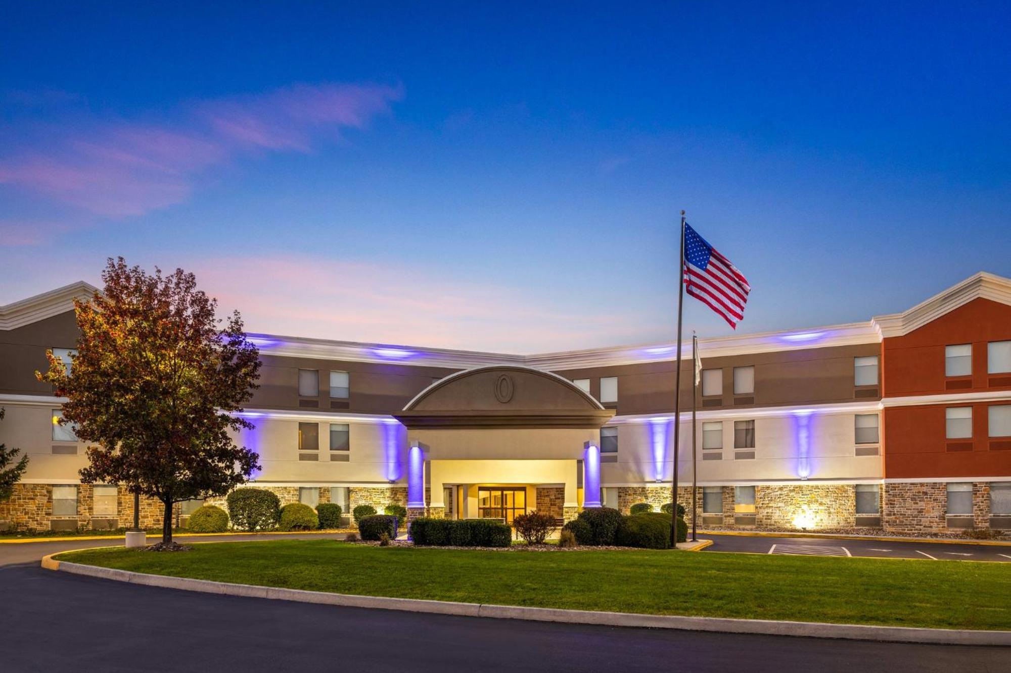 Holiday Inn Express Harrisburg I-81 - Hershey By Ihg Manadahill Exterior foto